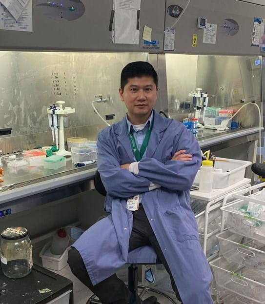 Dr Steven Chan in his lab