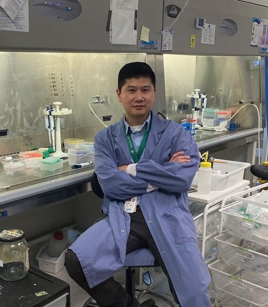 Dr Steven Chan in his lab